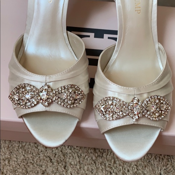 Ivanka Trump special order shoes - Picture 2 of 5